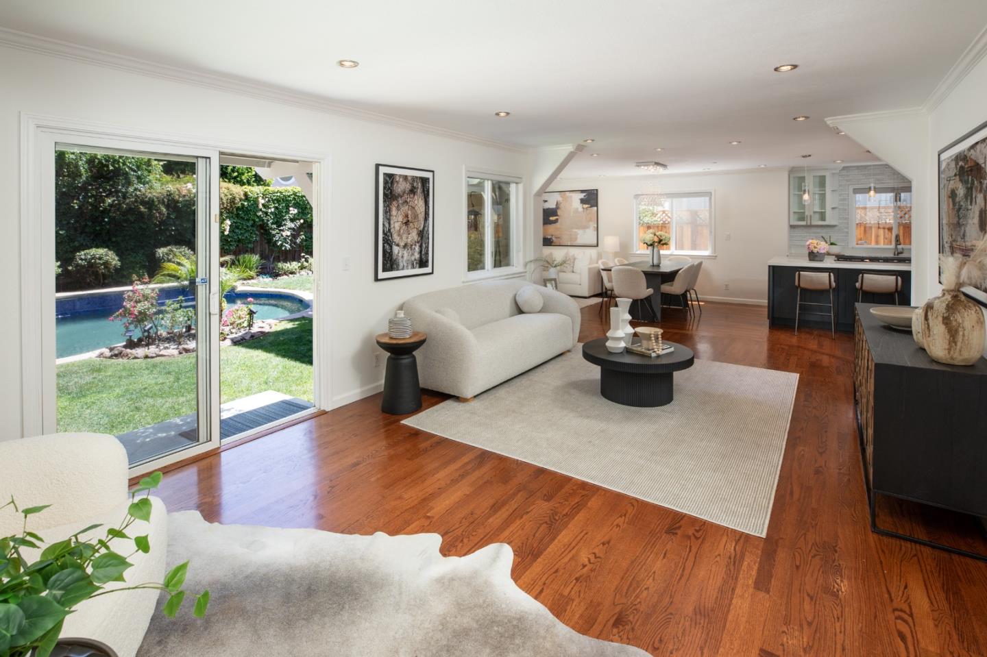 Detail Gallery Image 6 of 31 For 426 8th Ave, Menlo Park,  CA 94025 - 4 Beds | 2/1 Baths