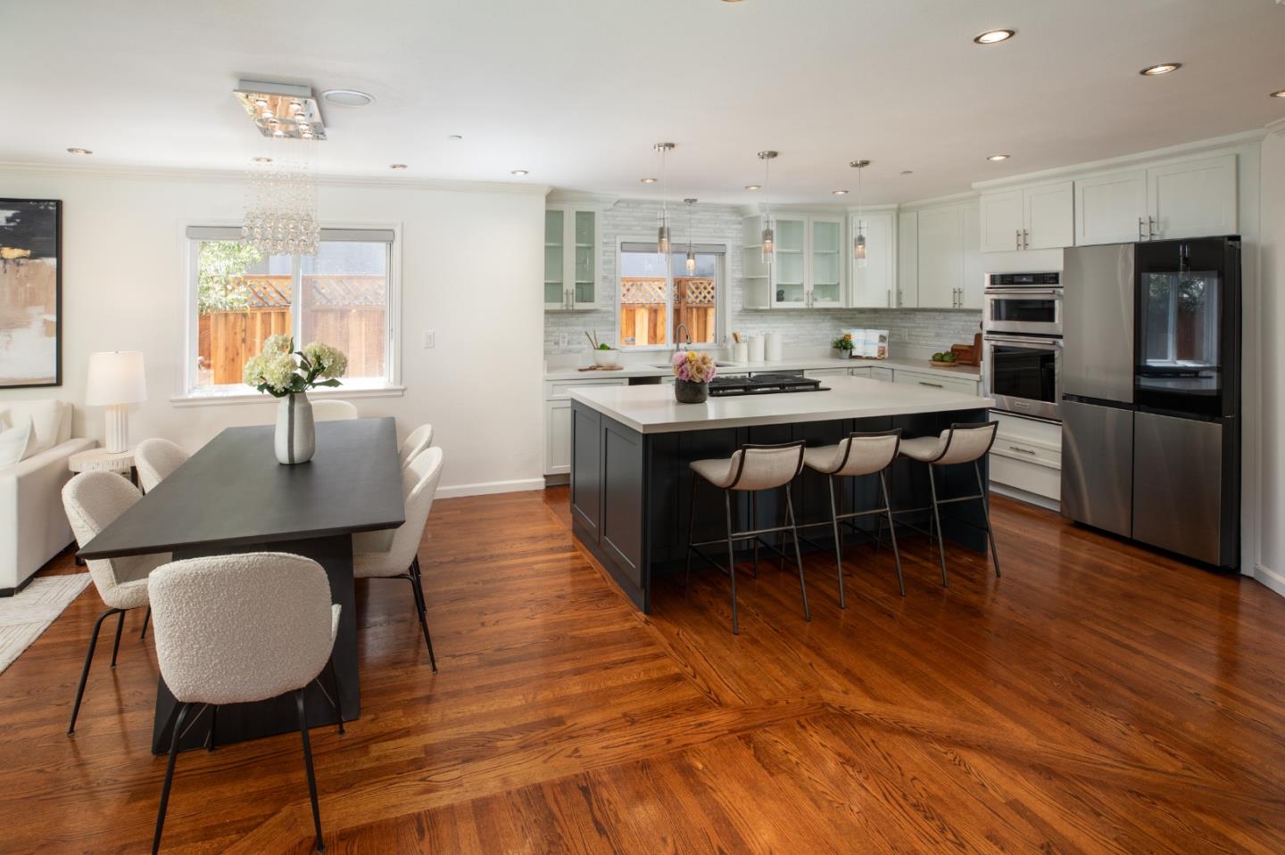 Detail Gallery Image 9 of 31 For 426 8th Ave, Menlo Park,  CA 94025 - 4 Beds | 2/1 Baths