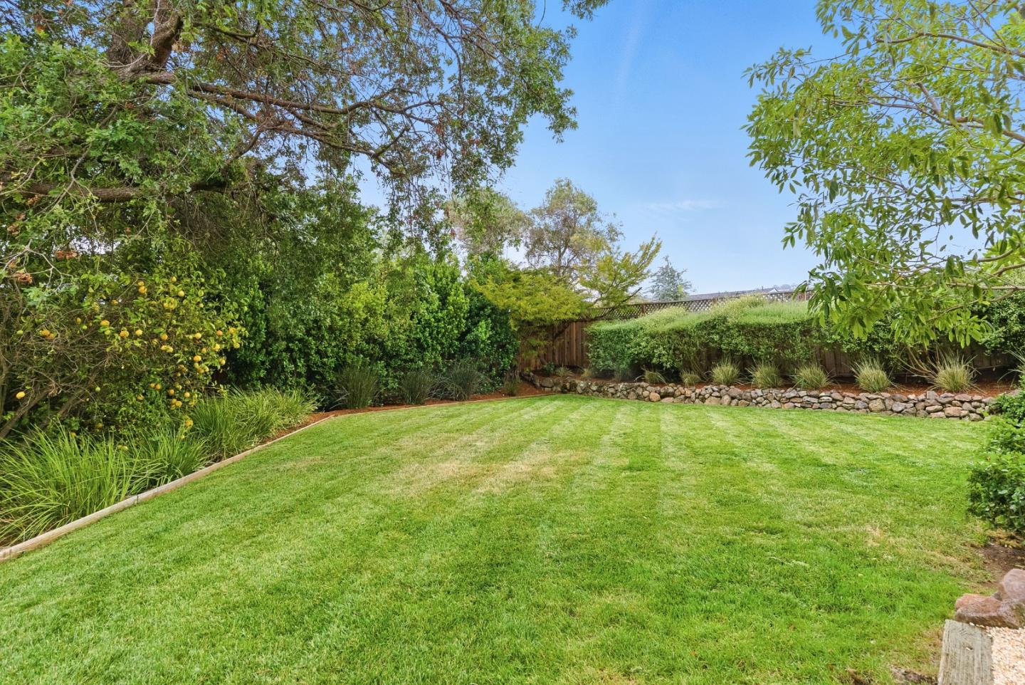 Detail Gallery Image 33 of 47 For 24 Chilton Ave, San Carlos,  CA 94070 - 4 Beds | 2 Baths