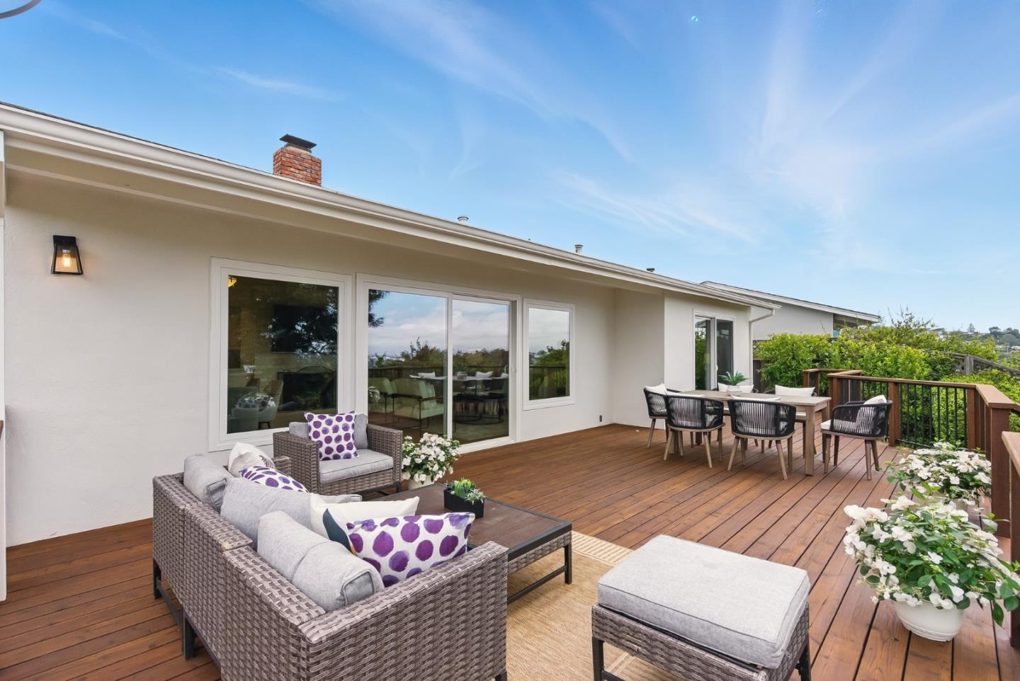 Detail Gallery Image 34 of 47 For 24 Chilton Ave, San Carlos,  CA 94070 - 4 Beds | 2 Baths