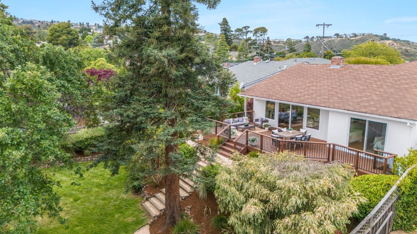 Detail Gallery Image 36 of 47 For 24 Chilton Ave, San Carlos,  CA 94070 - 4 Beds | 2 Baths