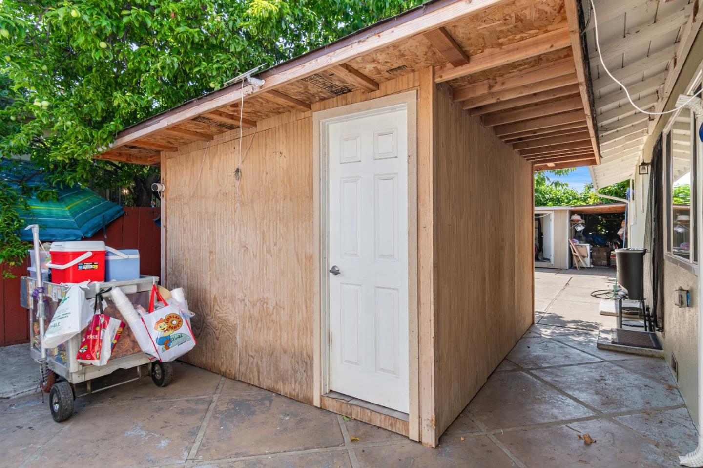 Detail Gallery Image 13 of 13 For 2547 Hazelwood Way, East Palo Alto,  CA 94303 - 3 Beds | 2 Baths