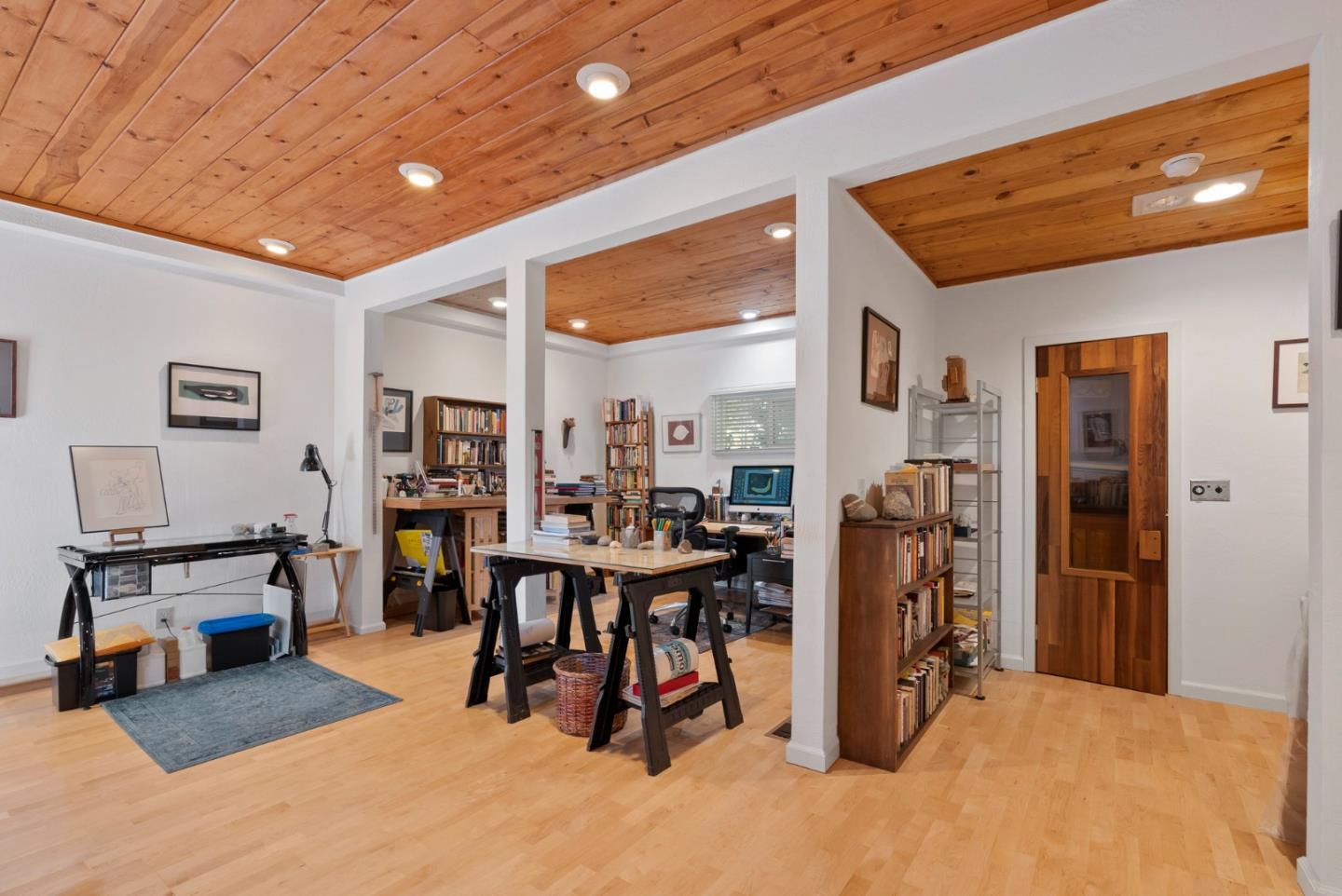 Detail Gallery Image 5 of 52 For 152 Montclair Dr, Santa Cruz,  CA 95060 - 4 Beds | 3 Baths