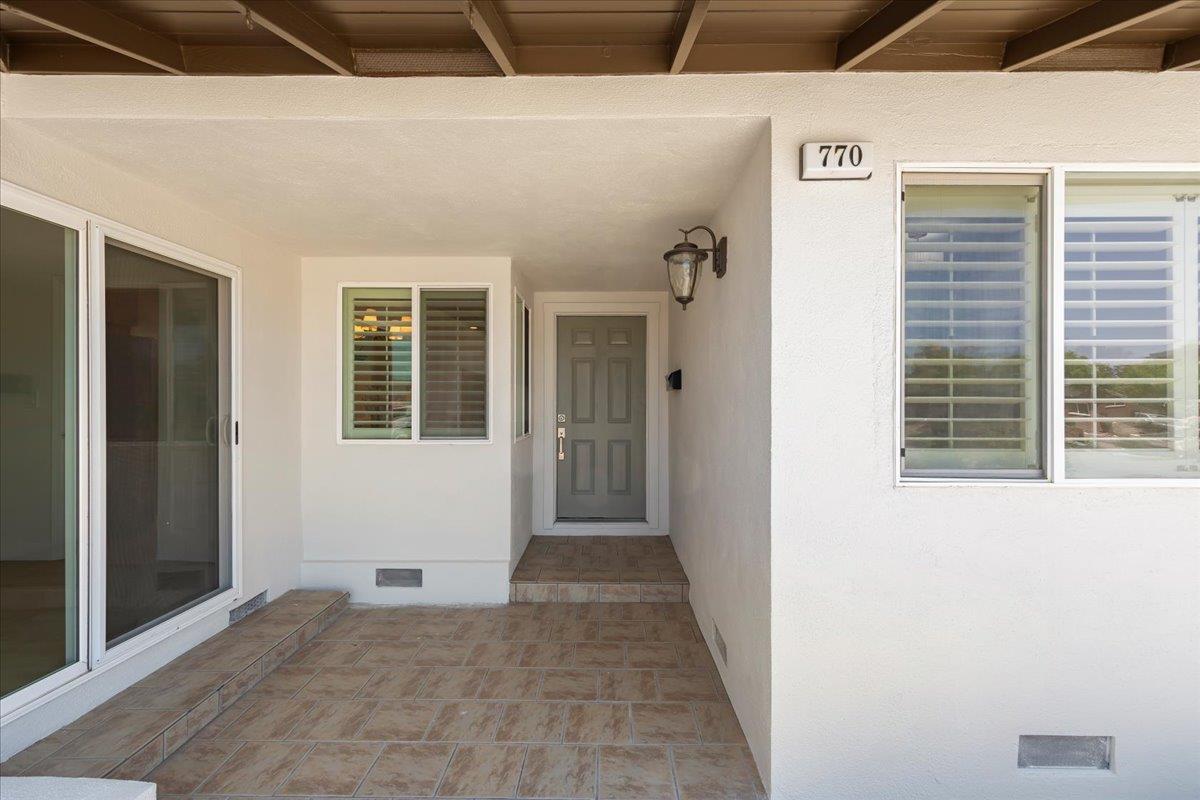 Detail Gallery Image 3 of 47 For 770 Gary St, Gilroy,  CA 95020 - 3 Beds | 2 Baths