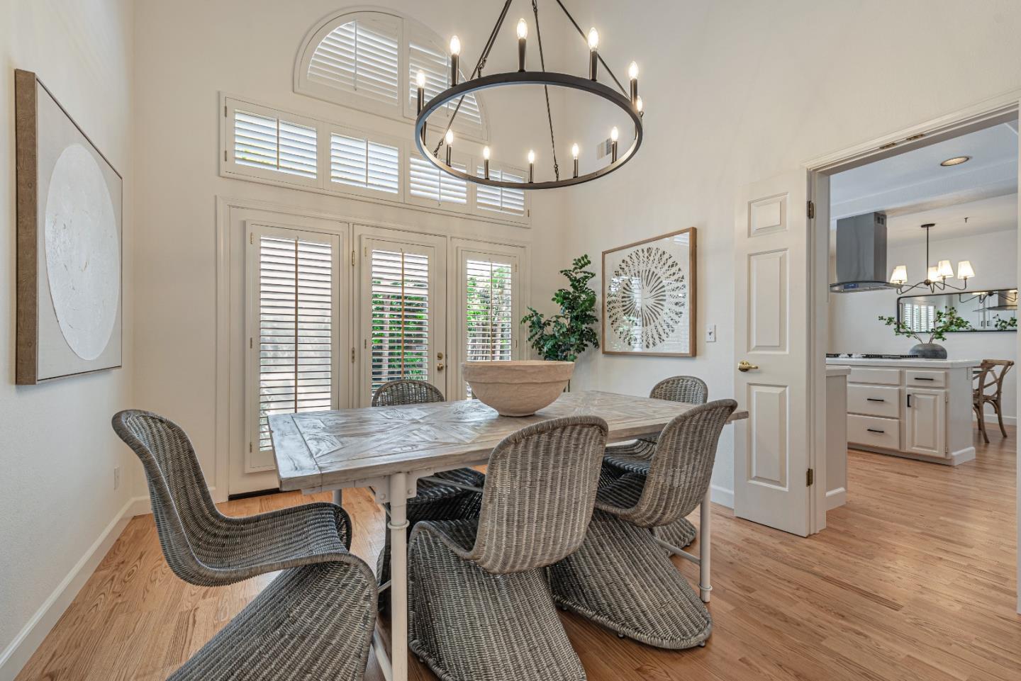 Detail Gallery Image 11 of 58 For 11902 Shasta Spring Ct, Cupertino,  CA 95014 - 3 Beds | 3 Baths