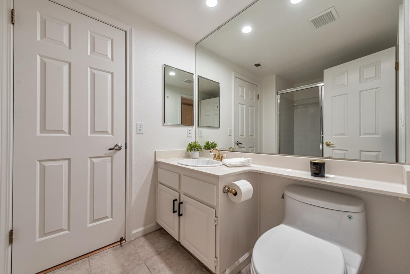 Detail Gallery Image 40 of 58 For 11902 Shasta Spring Ct, Cupertino,  CA 95014 - 3 Beds | 3 Baths