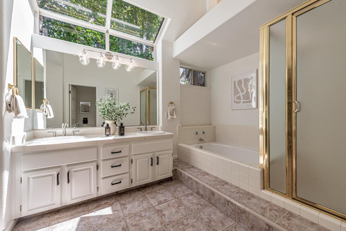 Detail Gallery Image 44 of 58 For 11902 Shasta Spring Ct, Cupertino,  CA 95014 - 3 Beds | 3 Baths