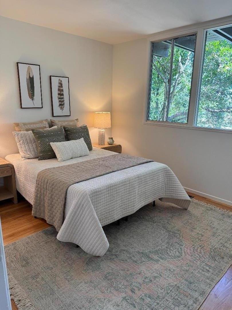 Detail Gallery Image 12 of 14 For 277 Oakview Dr, San Carlos,  CA 94070 - 3 Beds | 2/1 Baths