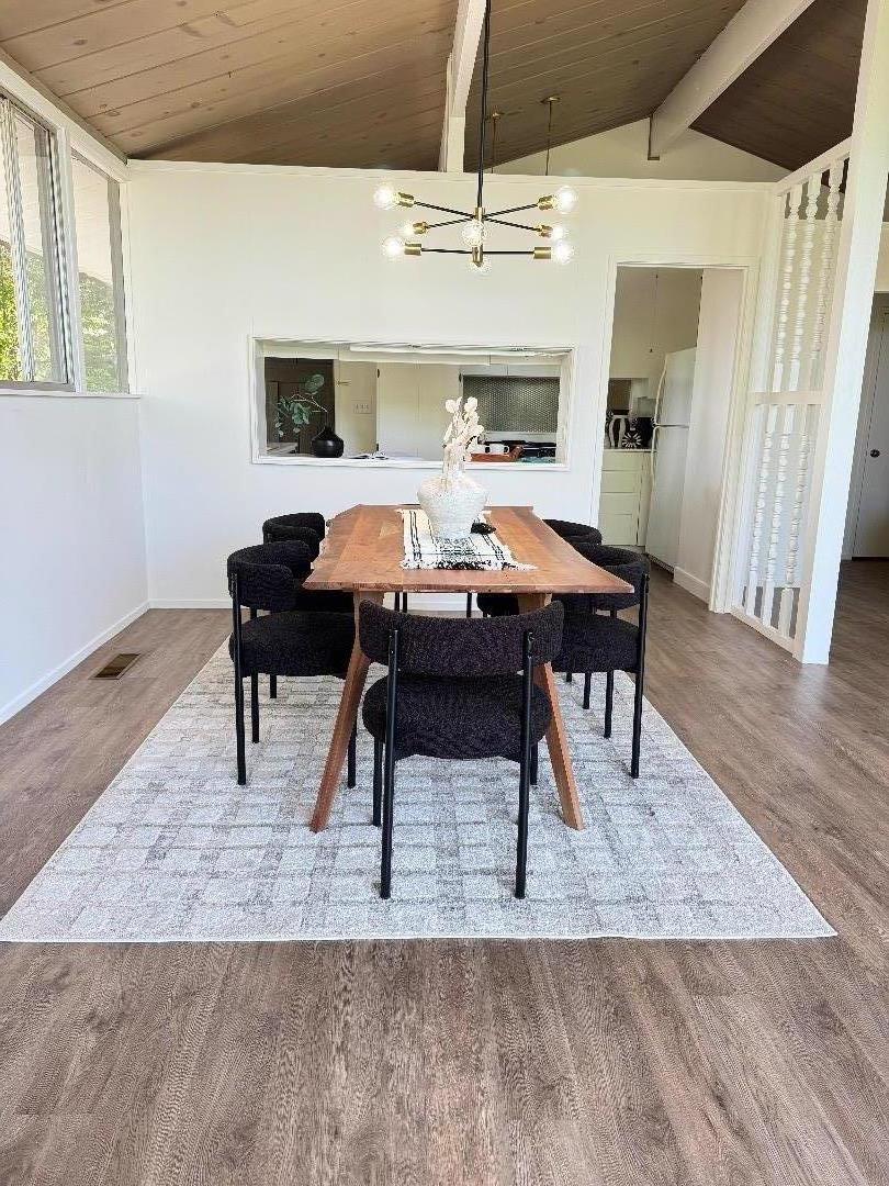 Detail Gallery Image 8 of 14 For 277 Oakview Dr, San Carlos,  CA 94070 - 3 Beds | 2/1 Baths