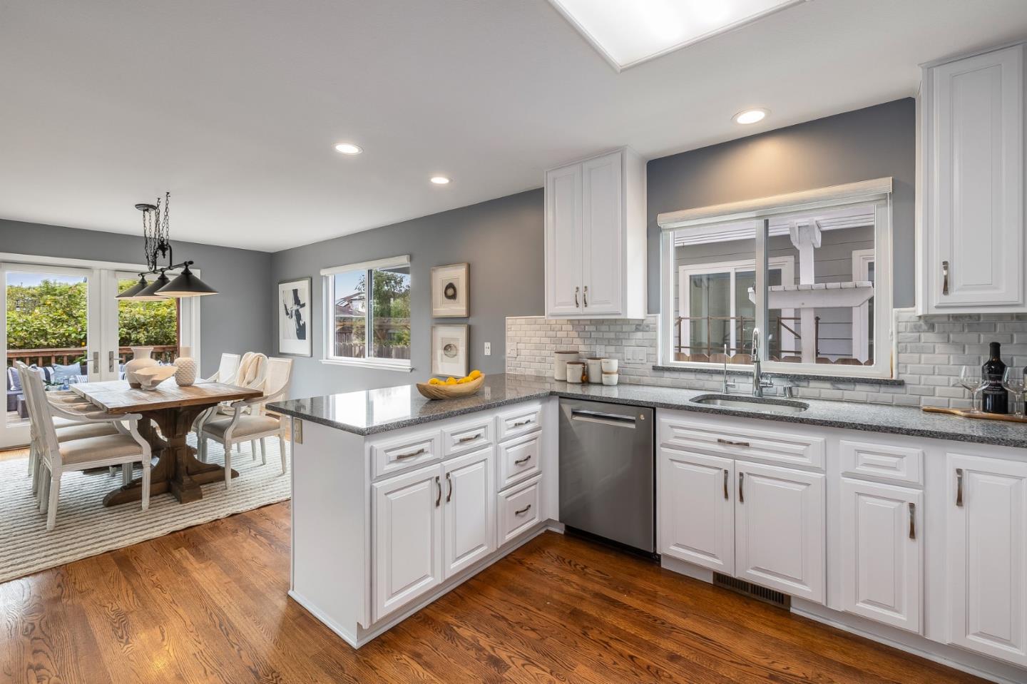 Detail Gallery Image 19 of 51 For 448 Correas St, Half Moon Bay,  CA 94019 - 3 Beds | 3 Baths
