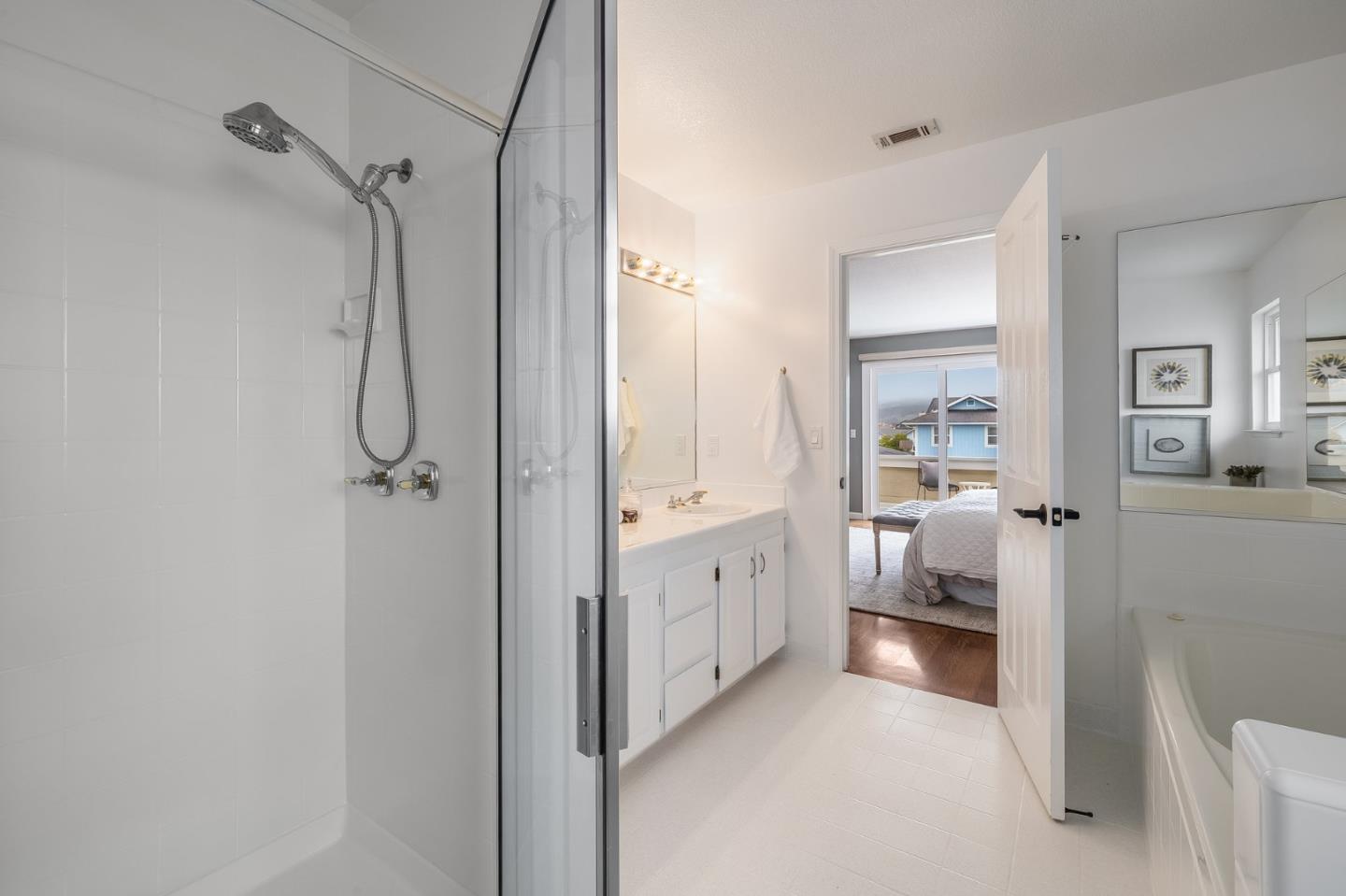Detail Gallery Image 31 of 51 For 448 Correas St, Half Moon Bay,  CA 94019 - 3 Beds | 3 Baths