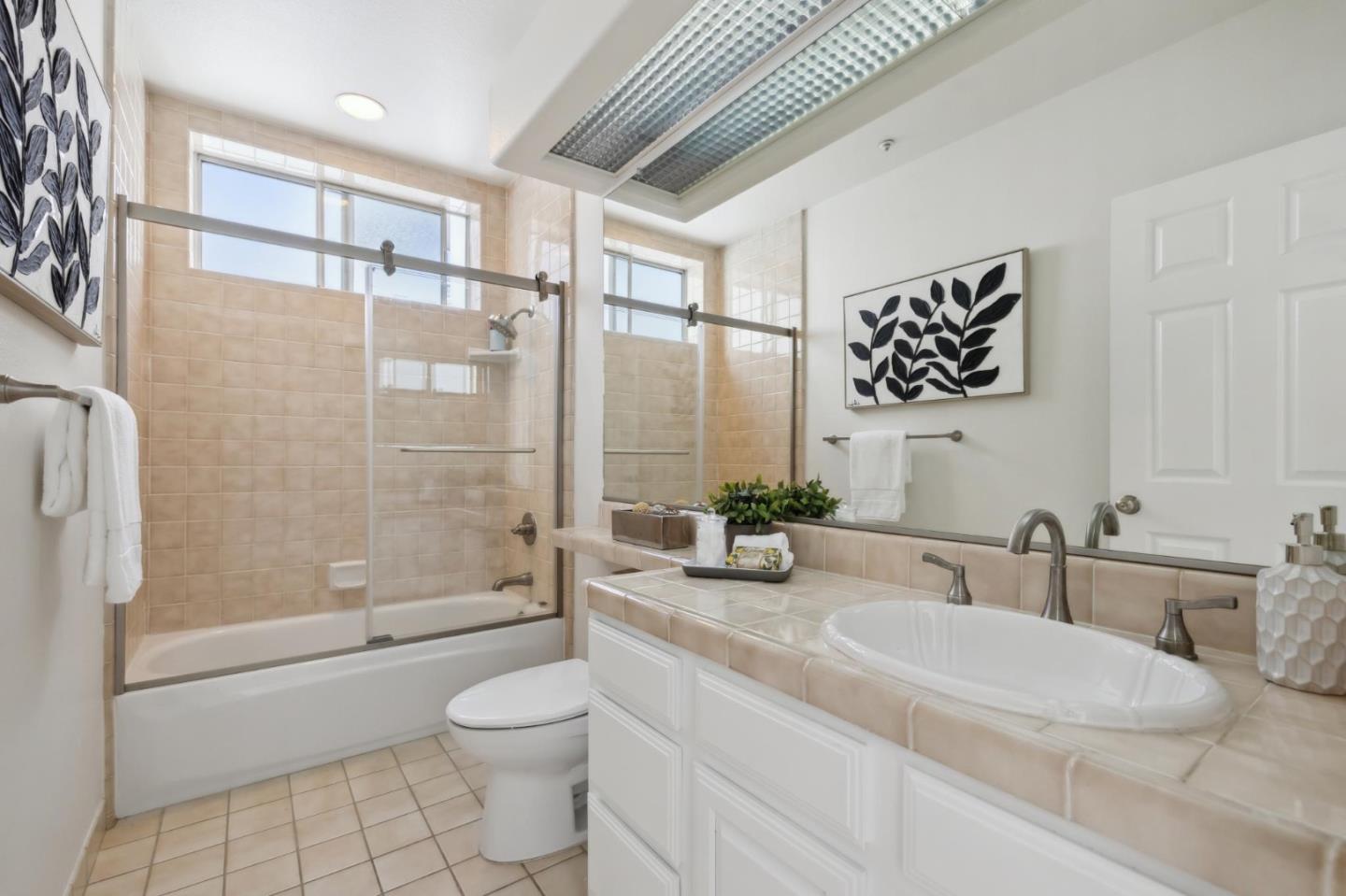 Detail Gallery Image 23 of 33 For 700 Promontory Point Ln #1206,  Foster City,  CA 94404 - 2 Beds | 2/1 Baths