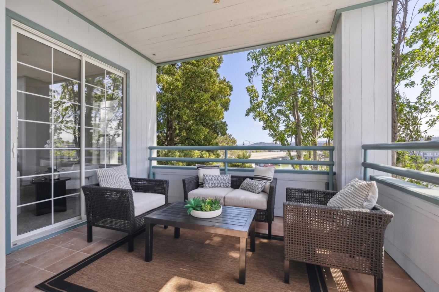Detail Gallery Image 28 of 33 For 700 Promontory Point Ln #1206,  Foster City,  CA 94404 - 2 Beds | 2/1 Baths