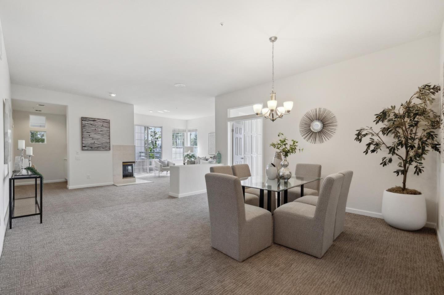 Detail Gallery Image 4 of 33 For 700 Promontory Point Ln #1206,  Foster City,  CA 94404 - 2 Beds | 2/1 Baths