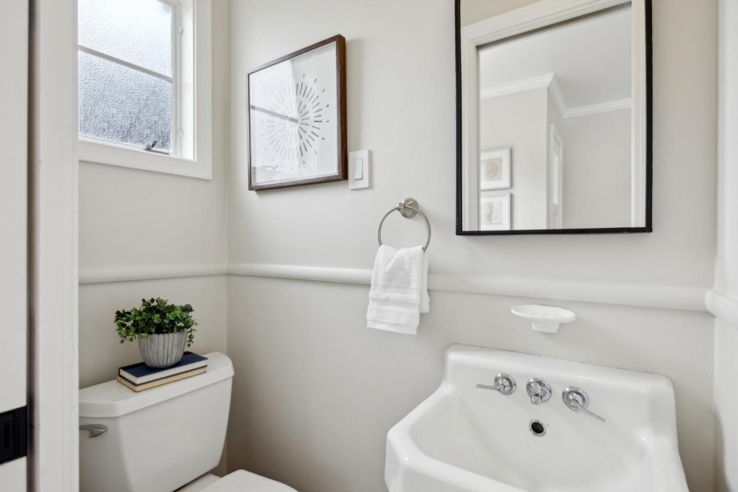 Detail Gallery Image 25 of 51 For 29 Baytree Way, San Mateo,  CA 94402 - 2 Beds | 1/1 Baths