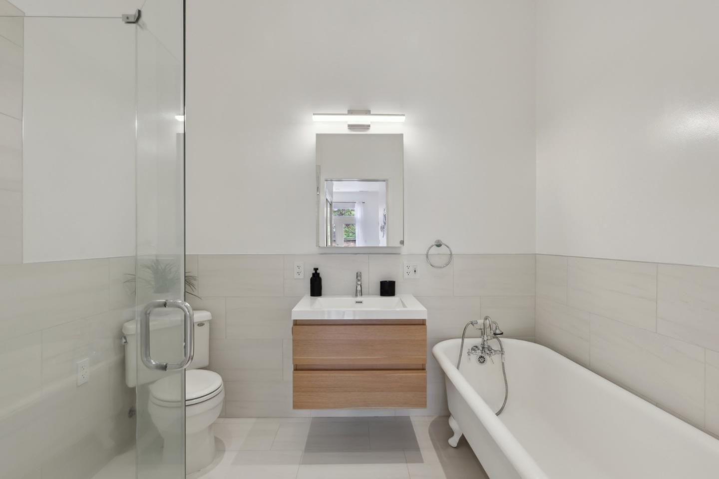 Detail Gallery Image 25 of 46 For 539 Divisadero St, San Francisco,  CA 94117 - 3 Beds | 2 Baths