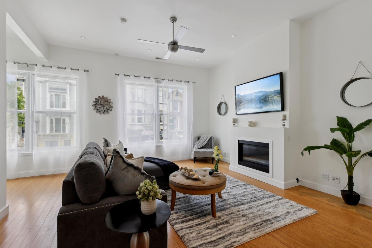 Detail Gallery Image 5 of 46 For 539 Divisadero St, San Francisco,  CA 94117 - 3 Beds | 2 Baths