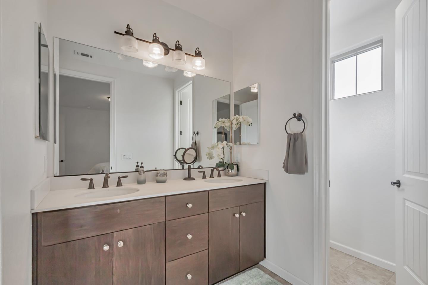 Detail Gallery Image 20 of 33 For 1931 Journey St, Milpitas,  CA 95035 - 2 Beds | 2 Baths