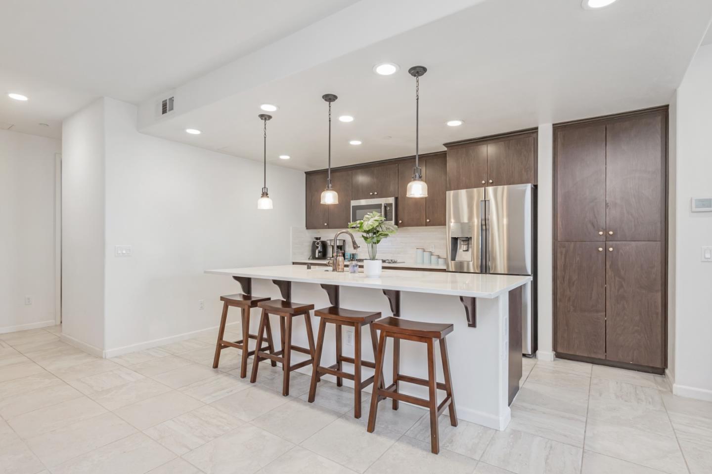 Detail Gallery Image 6 of 33 For 1931 Journey St, Milpitas,  CA 95035 - 2 Beds | 2 Baths