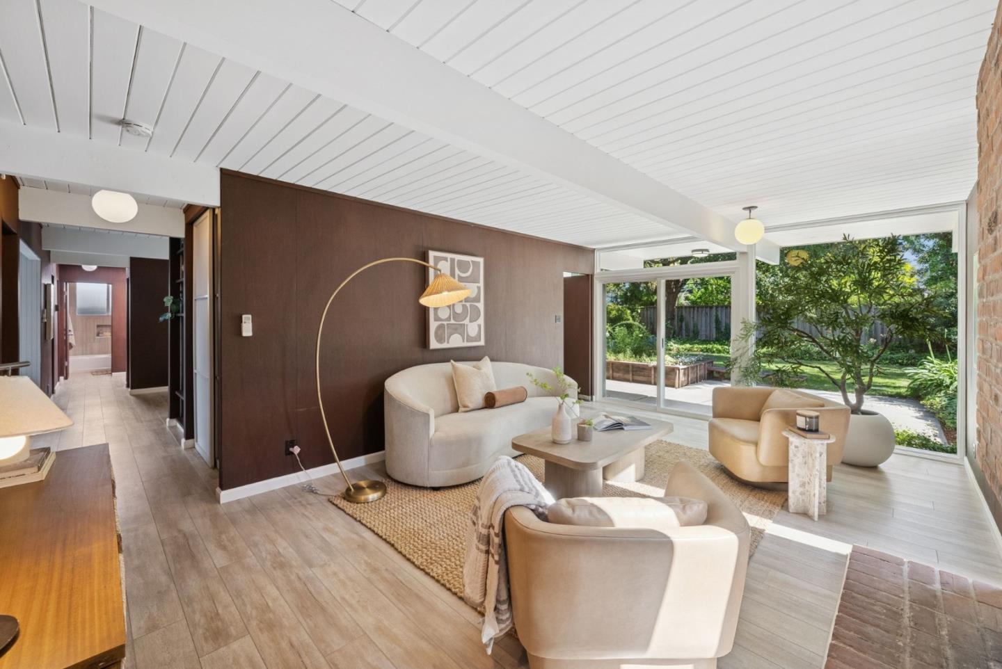 Detail Gallery Image 10 of 46 For 822 Dartshire Way, Sunnyvale,  CA 94087 - 4 Beds | 2 Baths