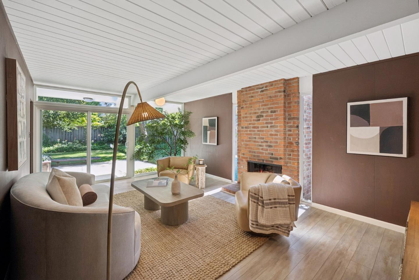 Detail Gallery Image 11 of 46 For 822 Dartshire Way, Sunnyvale,  CA 94087 - 4 Beds | 2 Baths