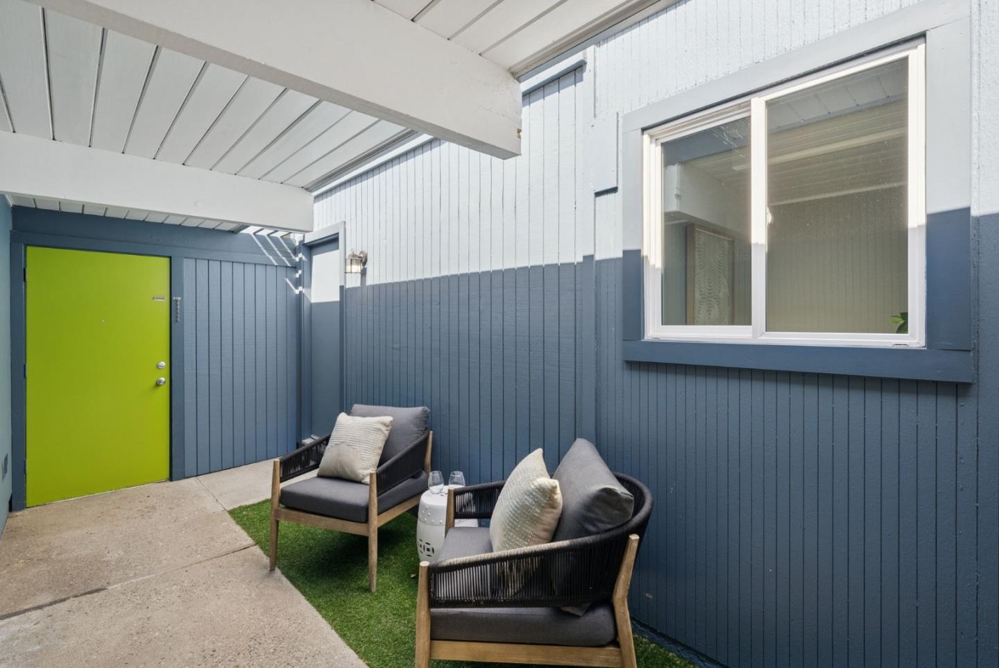 Detail Gallery Image 5 of 46 For 822 Dartshire Way, Sunnyvale,  CA 94087 - 4 Beds | 2 Baths