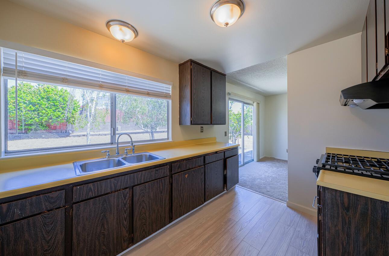 Detail Gallery Image 14 of 36 For 1622 Flores St, Seaside,  CA 93955 - 4 Beds | 2 Baths