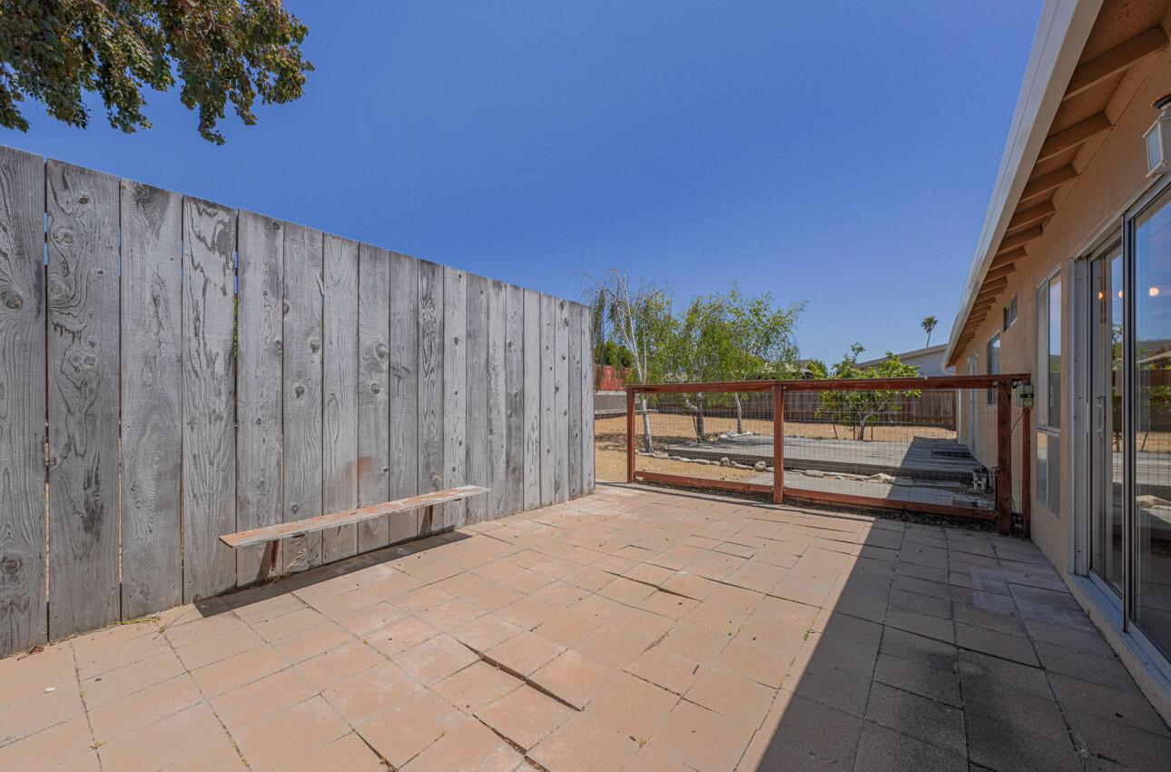 Detail Gallery Image 20 of 36 For 1622 Flores St, Seaside,  CA 93955 - 4 Beds | 2 Baths