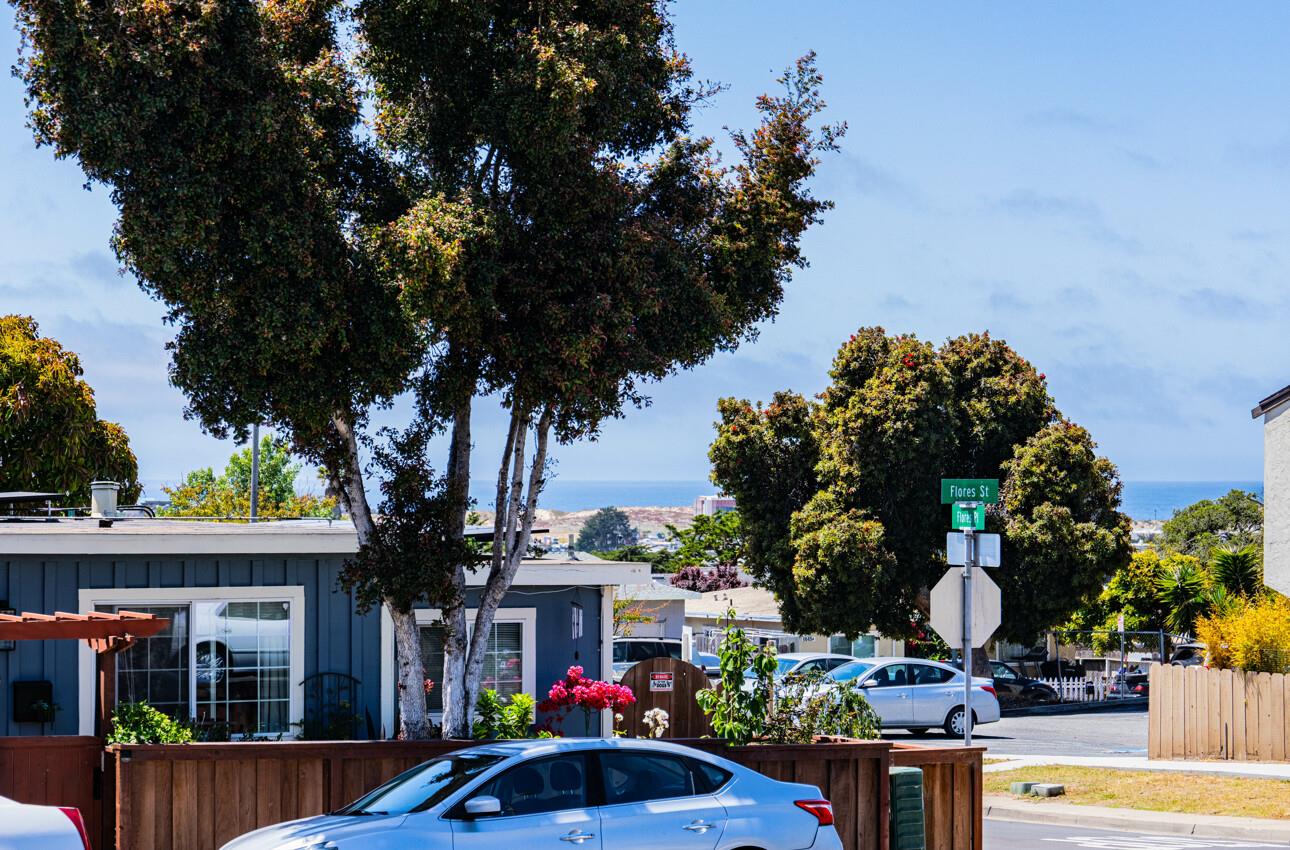 Detail Gallery Image 5 of 36 For 1622 Flores St, Seaside,  CA 93955 - 4 Beds | 2 Baths