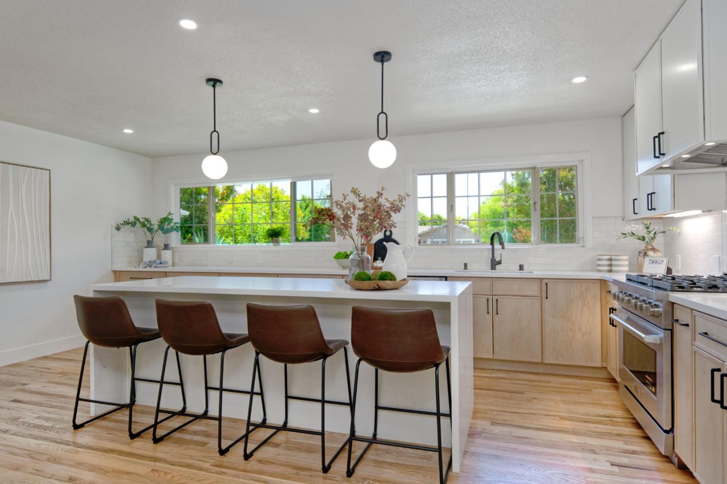 Detail Gallery Image 6 of 42 For 2763 Gardendale Dr, San Jose,  CA 95125 - 4 Beds | 3 Baths