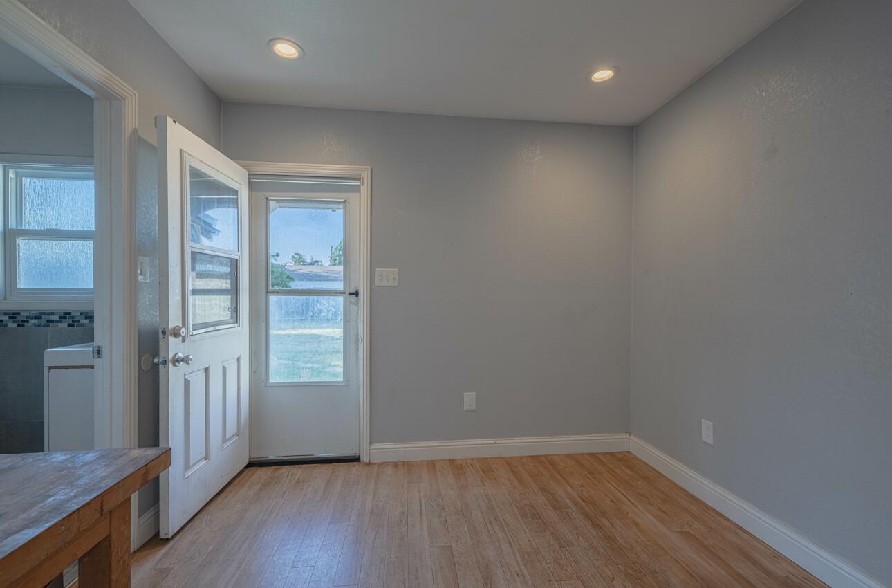 Detail Gallery Image 26 of 28 For 121 Oak St, Salinas,  CA 93901 - 3 Beds | 2 Baths