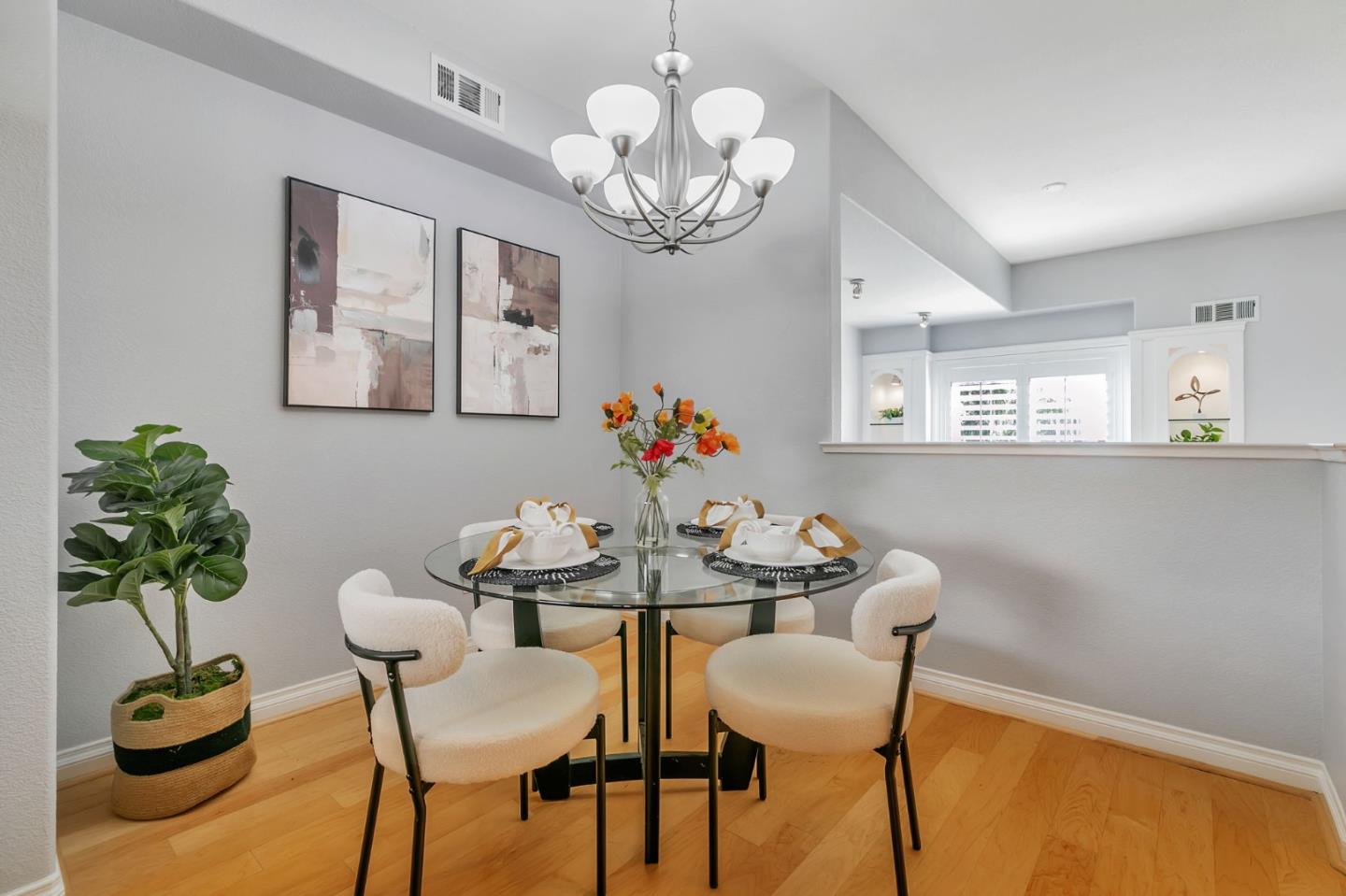 Detail Gallery Image 34 of 60 For 867 Neal, San Jose,  CA 95128 - 3 Beds | 2/1 Baths