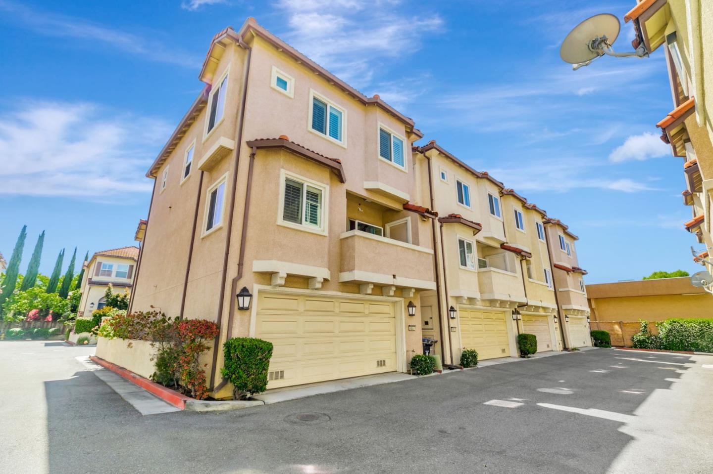Detail Gallery Image 57 of 60 For 867 Neal, San Jose,  CA 95128 - 3 Beds | 2/1 Baths