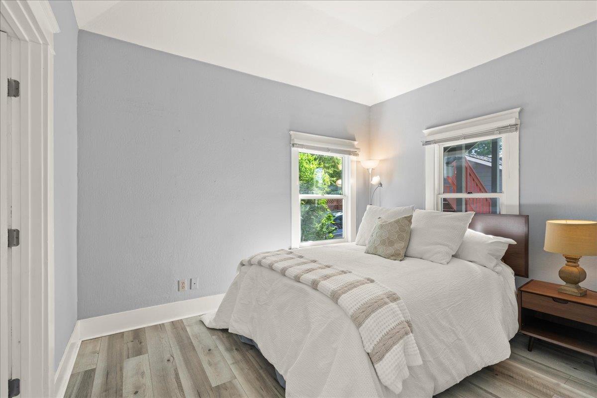 Detail Gallery Image 10 of 27 For 249 Los Gatos Blvd, Los Gatos,  CA 95030 - 5 Beds | 4 Baths
