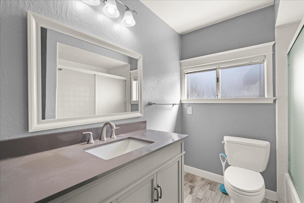 Detail Gallery Image 11 of 27 For 249 Los Gatos Blvd, Los Gatos,  CA 95030 - 5 Beds | 4 Baths
