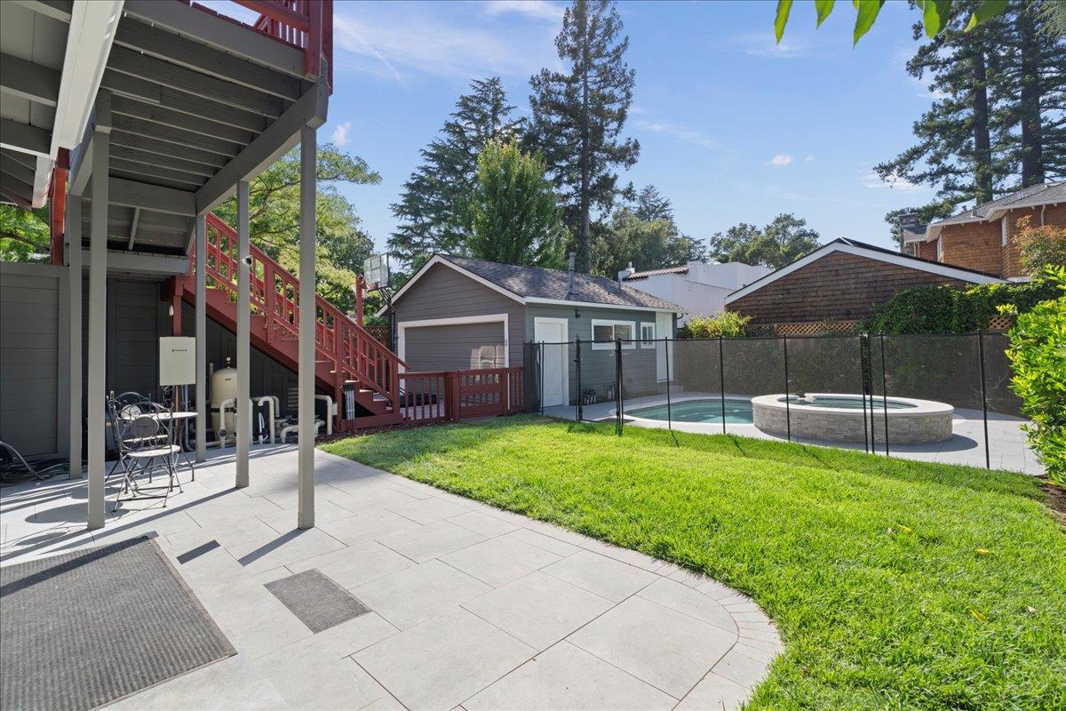 Detail Gallery Image 21 of 27 For 249 Los Gatos Blvd, Los Gatos,  CA 95030 - 5 Beds | 4 Baths