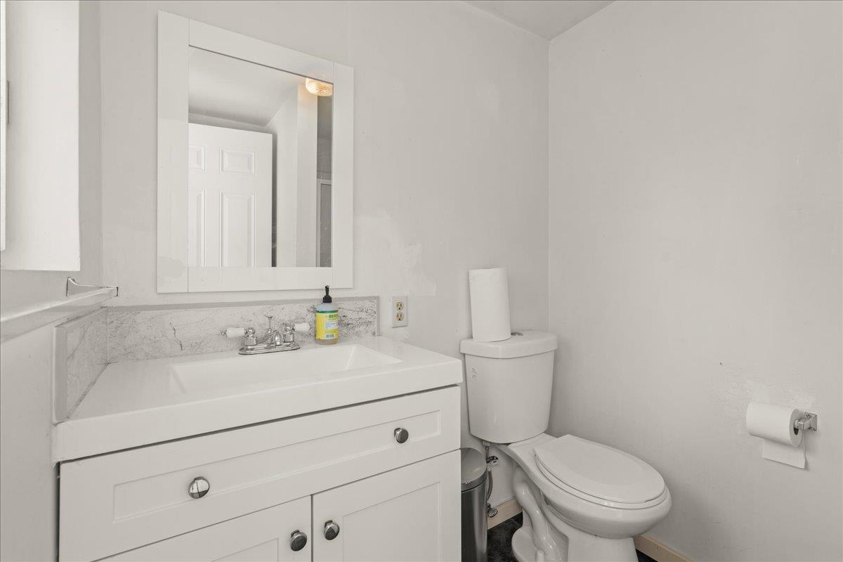 Detail Gallery Image 23 of 27 For 249 Los Gatos Blvd, Los Gatos,  CA 95030 - 5 Beds | 4 Baths