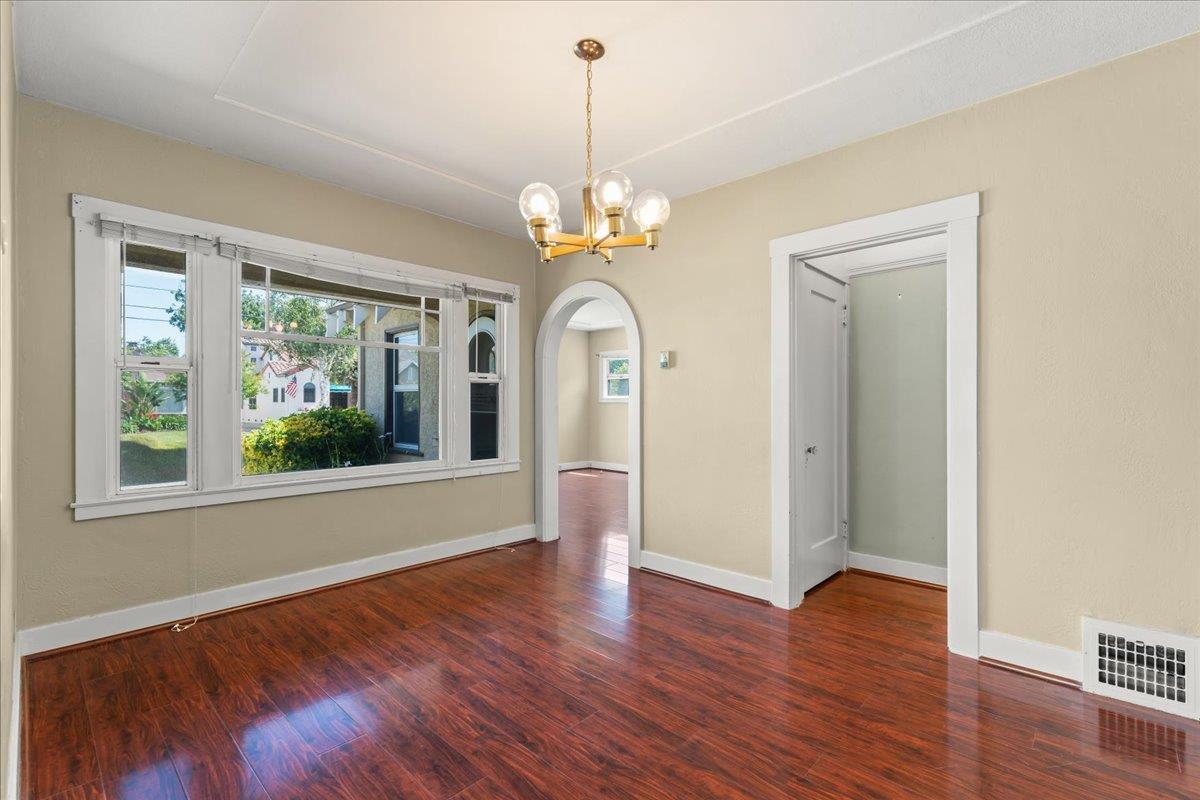 Detail Gallery Image 4 of 35 For 921 California Ave, San Jose,  CA 95125 - 3 Beds | 2 Baths