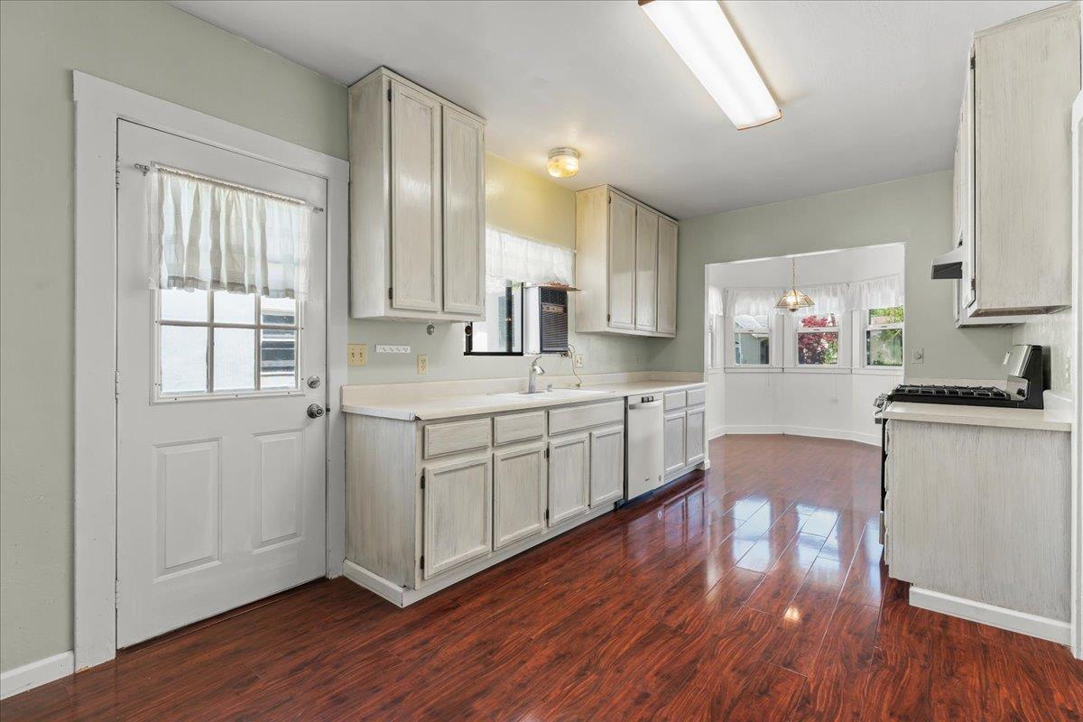 Detail Gallery Image 5 of 35 For 921 California Ave, San Jose,  CA 95125 - 3 Beds | 2 Baths