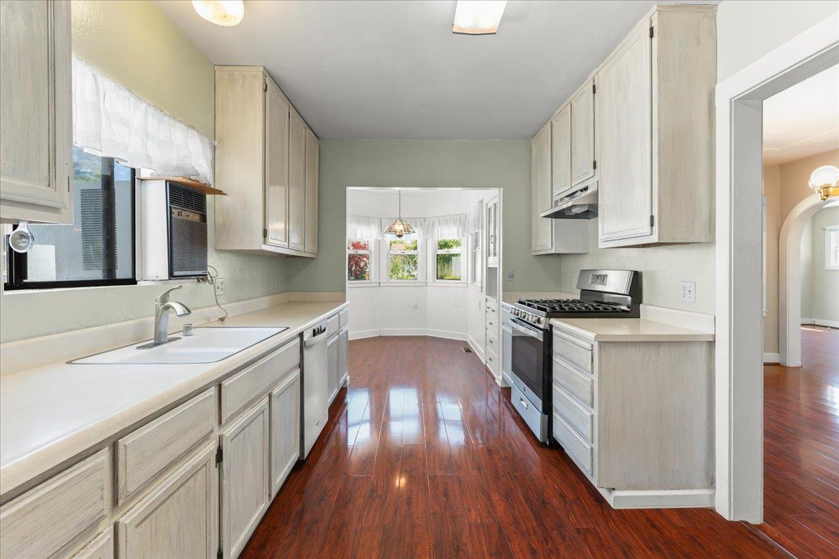 Detail Gallery Image 6 of 35 For 921 California Ave, San Jose,  CA 95125 - 3 Beds | 2 Baths