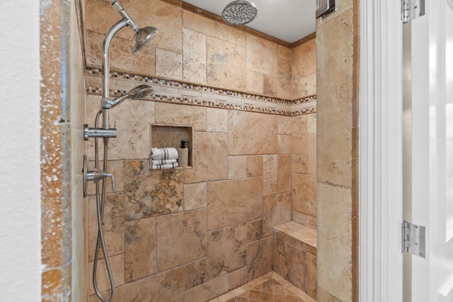 Detail Gallery Image 26 of 57 For 14811 Vickery Ave, Saratoga,  CA 95070 - 6 Beds | 5 Baths