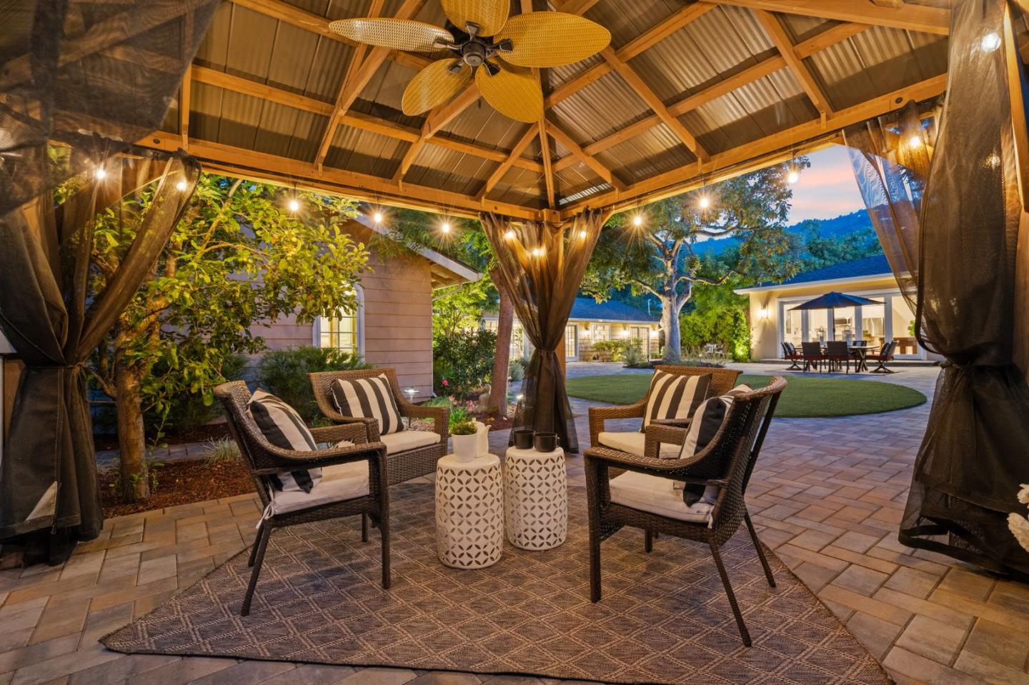 Detail Gallery Image 3 of 57 For 14811 Vickery Ave, Saratoga,  CA 95070 - 6 Beds | 5 Baths