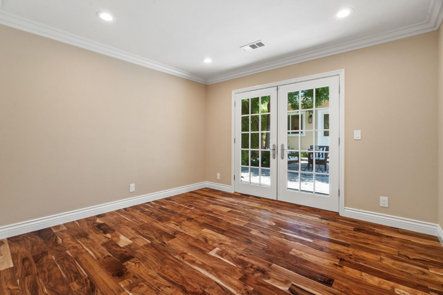Detail Gallery Image 37 of 57 For 14811 Vickery Ave, Saratoga,  CA 95070 - 6 Beds | 5 Baths