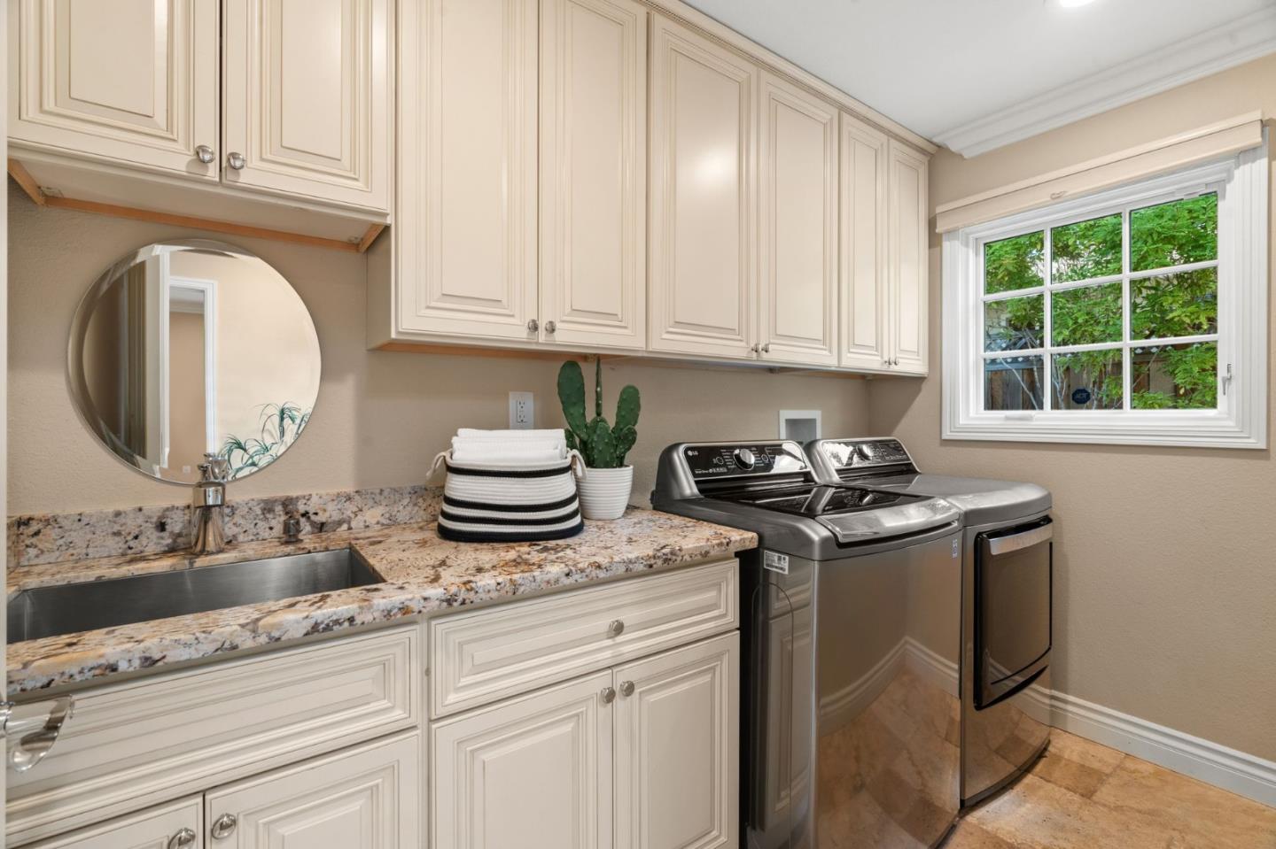 Detail Gallery Image 40 of 57 For 14811 Vickery Ave, Saratoga,  CA 95070 - 6 Beds | 5 Baths