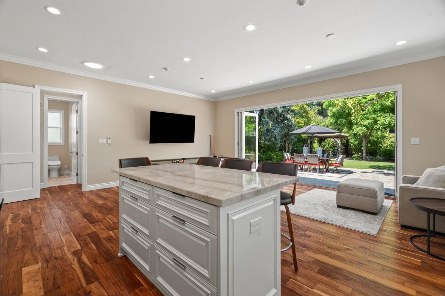 Detail Gallery Image 43 of 57 For 14811 Vickery Ave, Saratoga,  CA 95070 - 6 Beds | 5 Baths