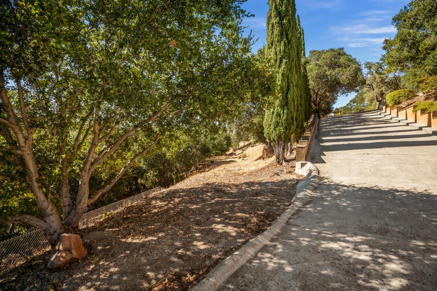 Detail Gallery Image 6 of 16 For 16497 S Kennedy Rd, Los Gatos,  CA 95030 - – Beds | – Baths