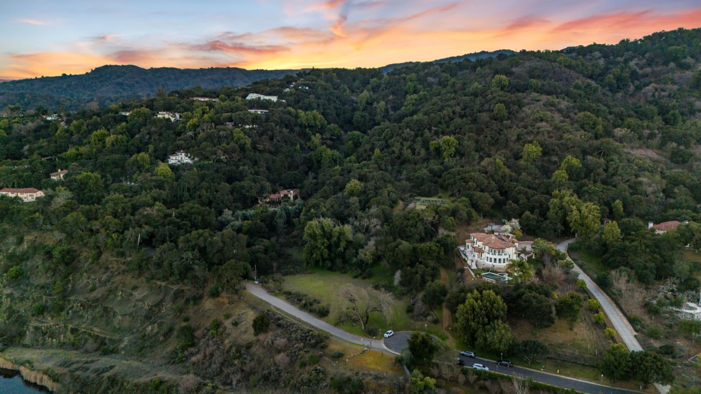 Detail Gallery Image 13 of 13 For 28120 Laura Ct, Los Altos Hills,  CA 94022 - – Beds | – Baths