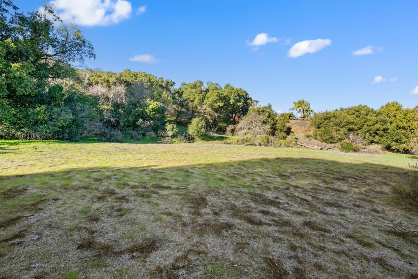 Detail Gallery Image 3 of 13 For 28120 Laura Ct, Los Altos Hills,  CA 94022 - – Beds | – Baths