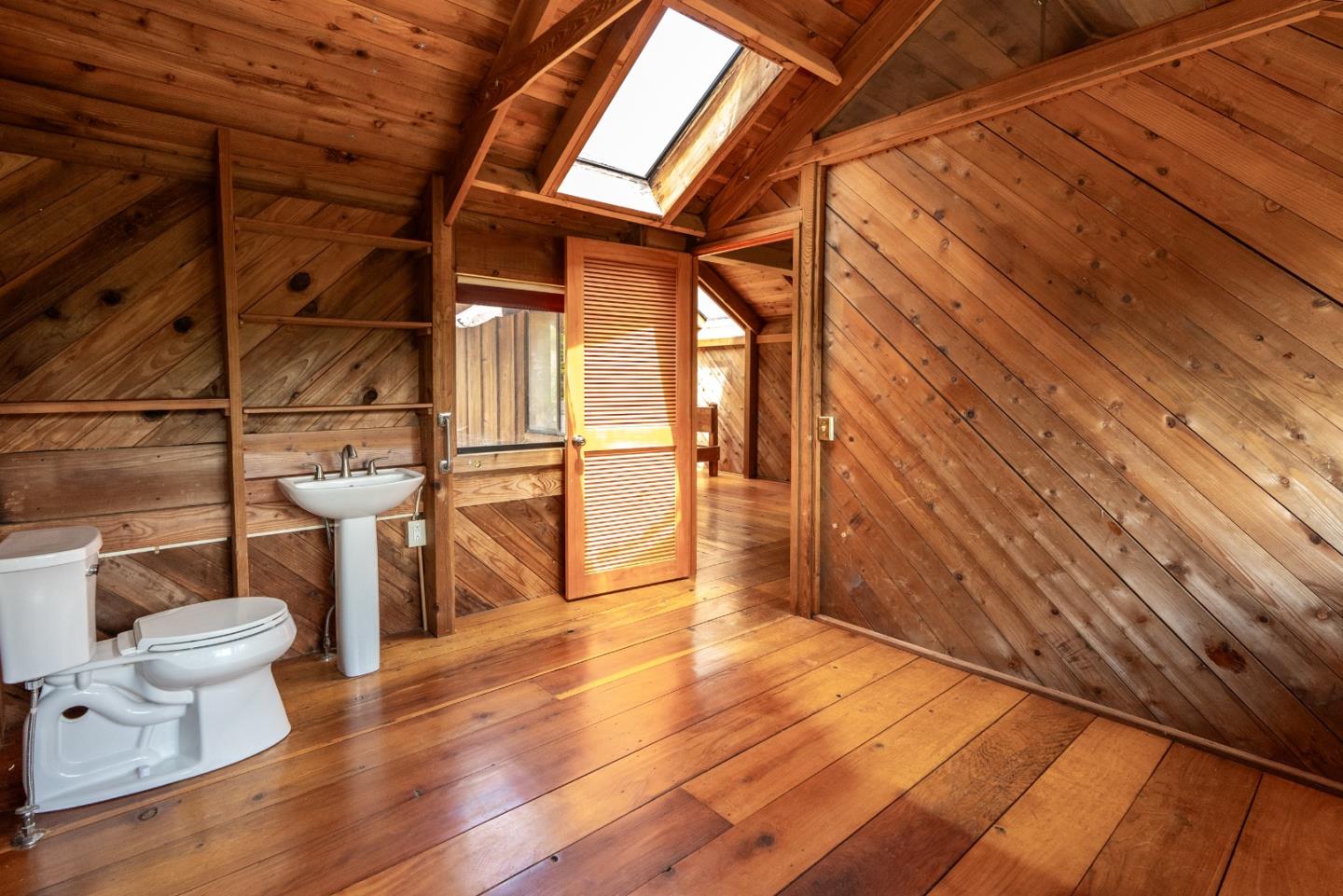 Detail Gallery Image 20 of 47 For 361 Red Hawk Ln, Aptos,  CA 95003 - 3 Beds | 2 Baths