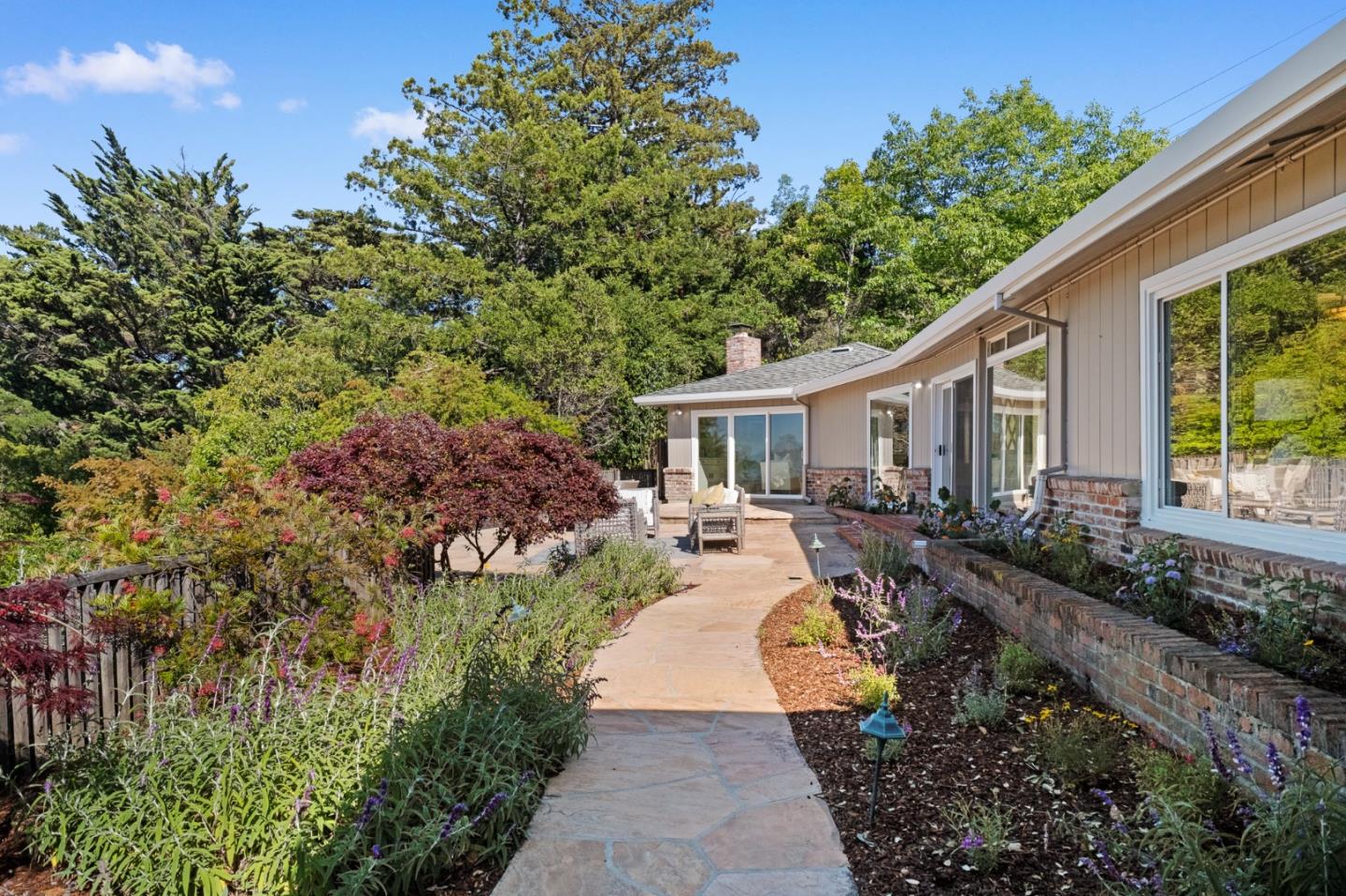 Detail Gallery Image 50 of 63 For 2900 Adeline Dr, Burlingame,  CA 94010 - 3 Beds | 2/1 Baths